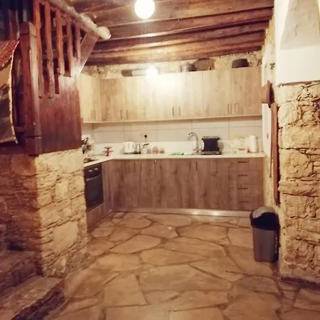 Kazani House *