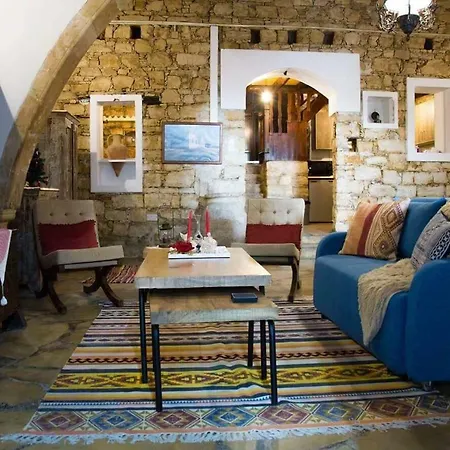 Kazani House *